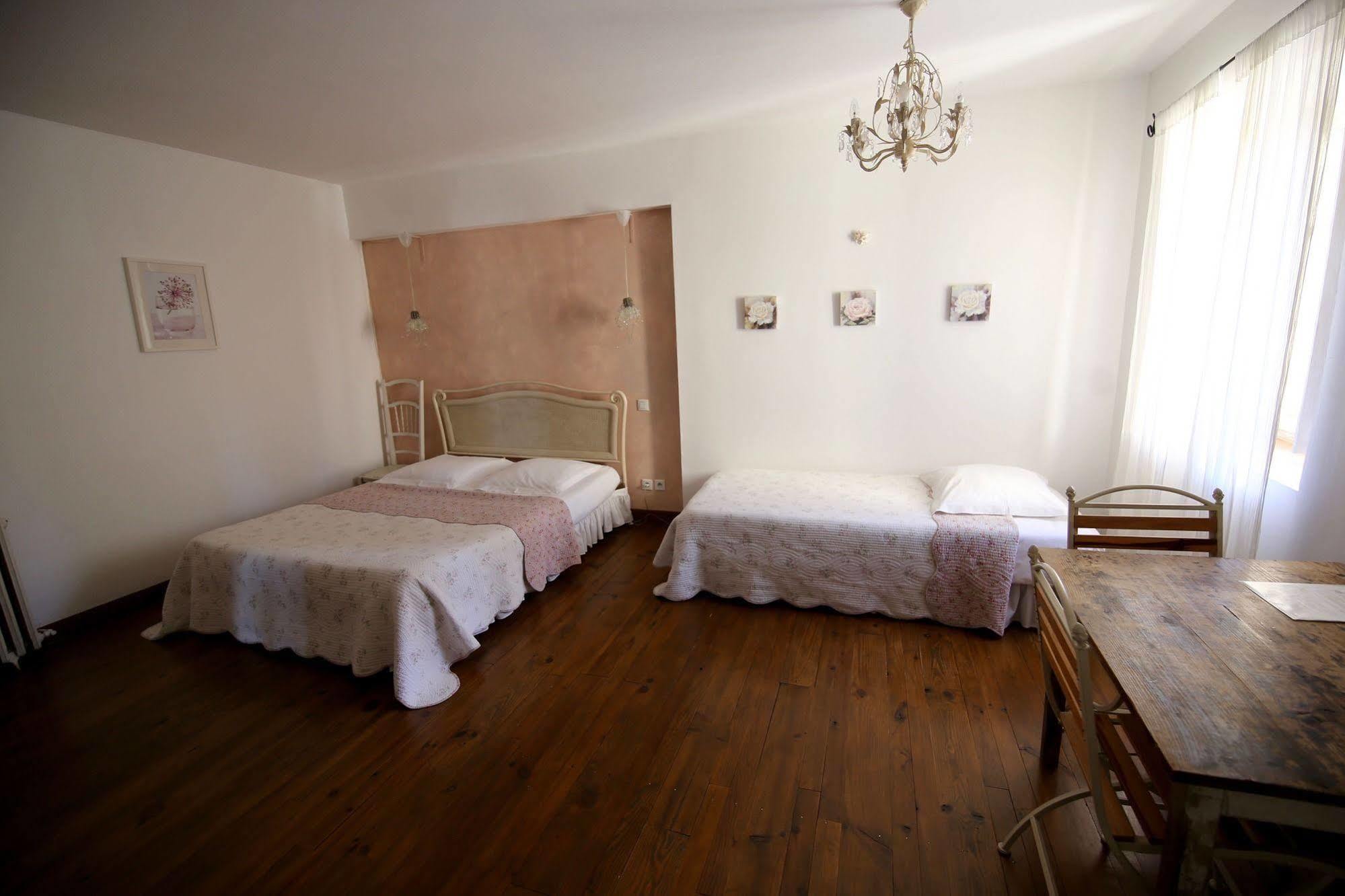 Domaine De Marseillens Bed & Breakfast Palaja Bagian luar foto